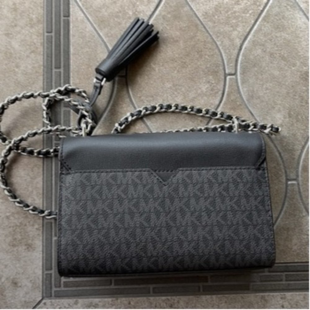 Michael Kors Rose Small Crossbody Black - Picture 10 of 16